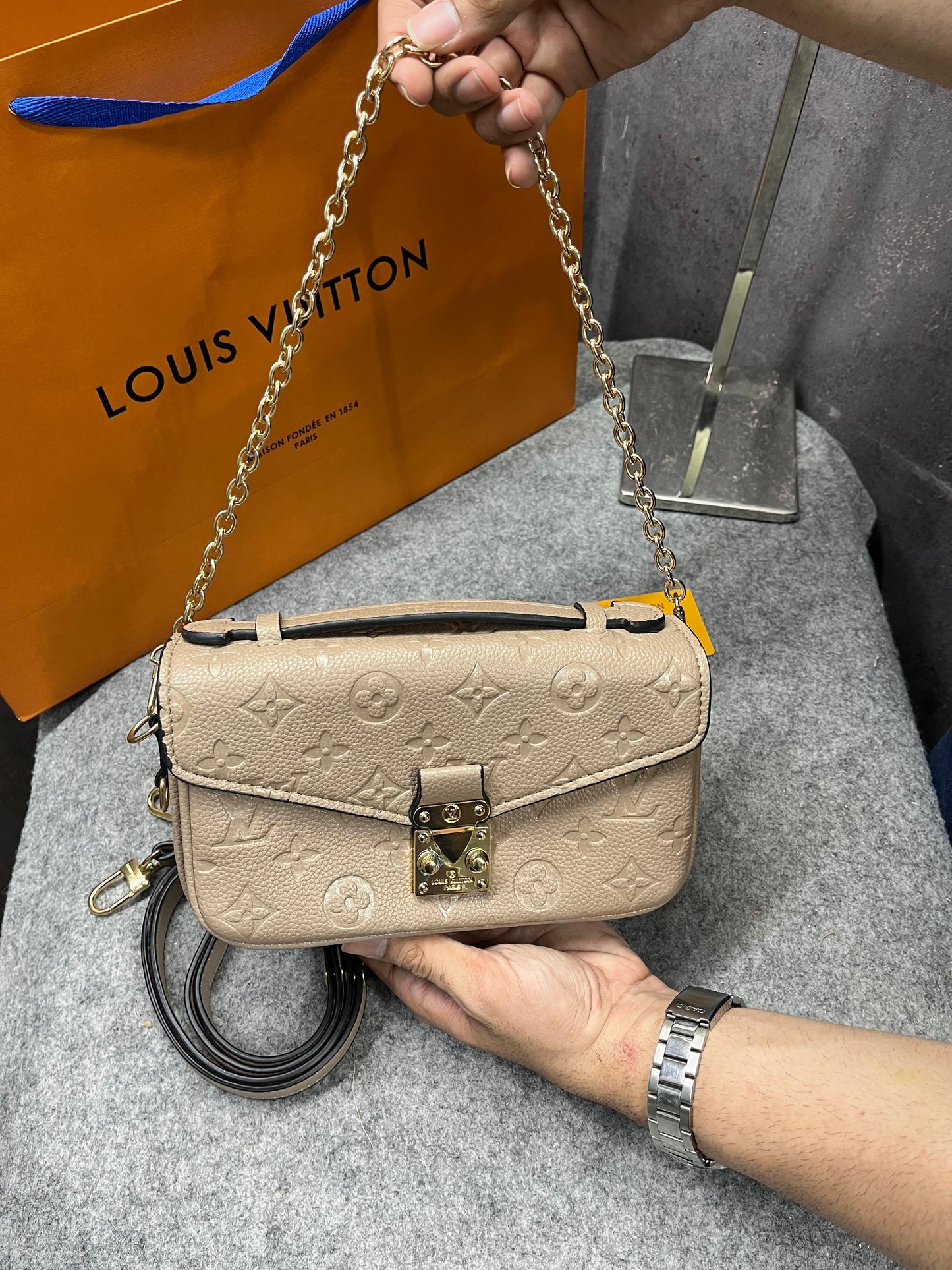 LOU POCHETTE METIS EAST WEST BAG