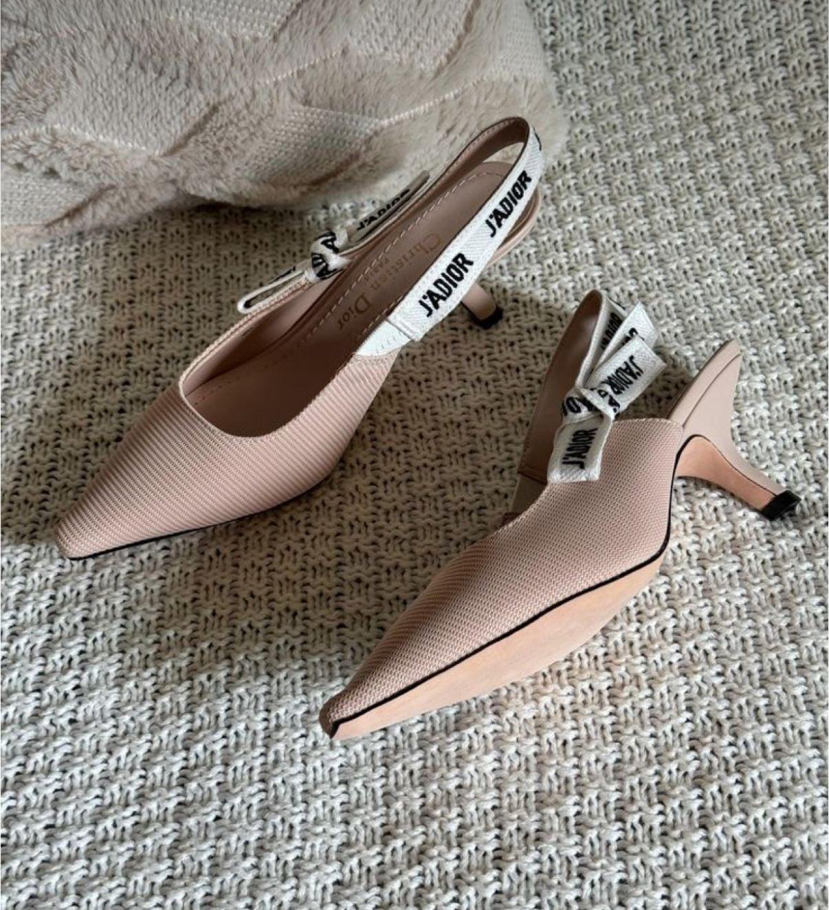 DIO KITTEN HEELS