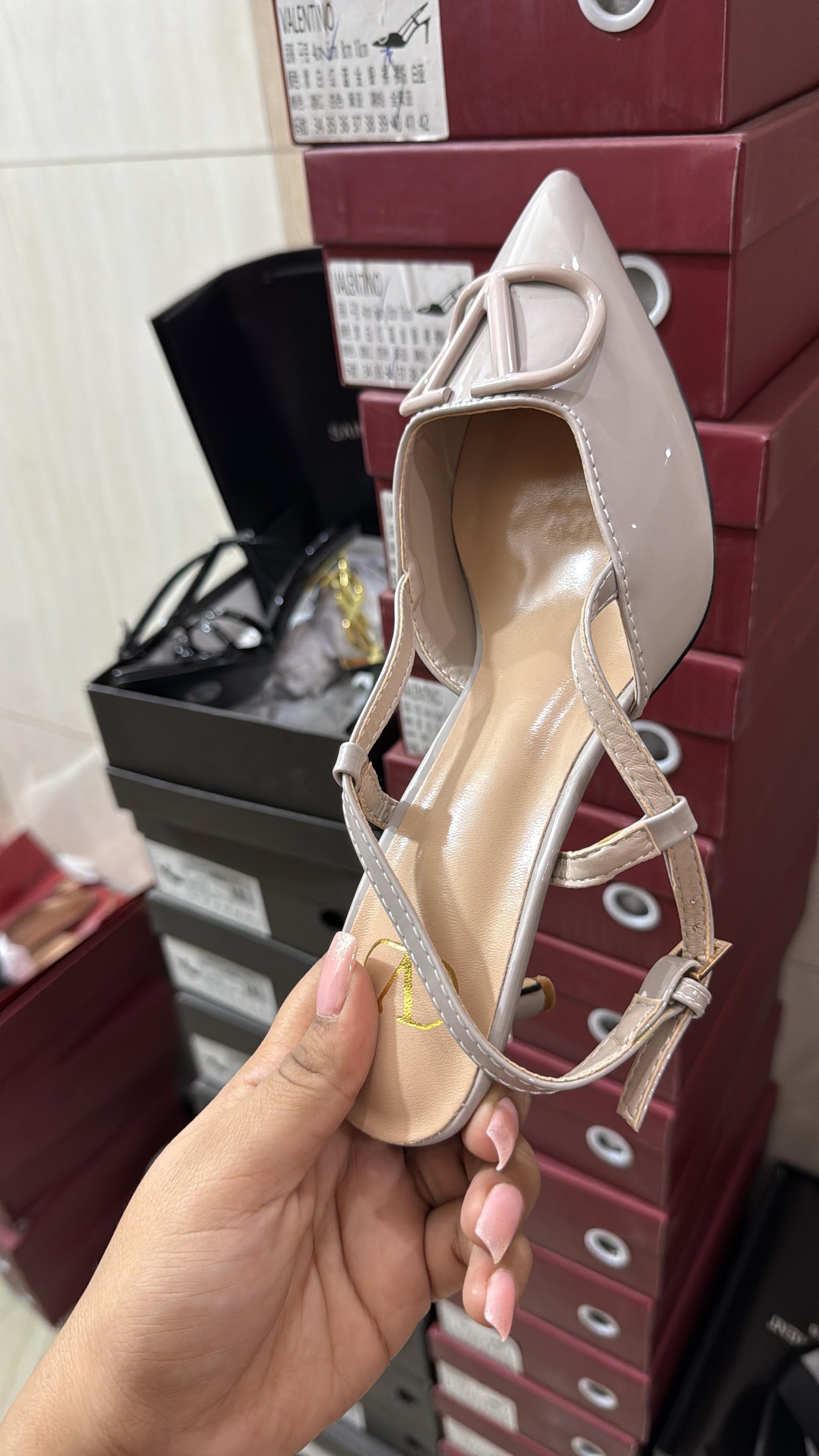 VAL HEELS