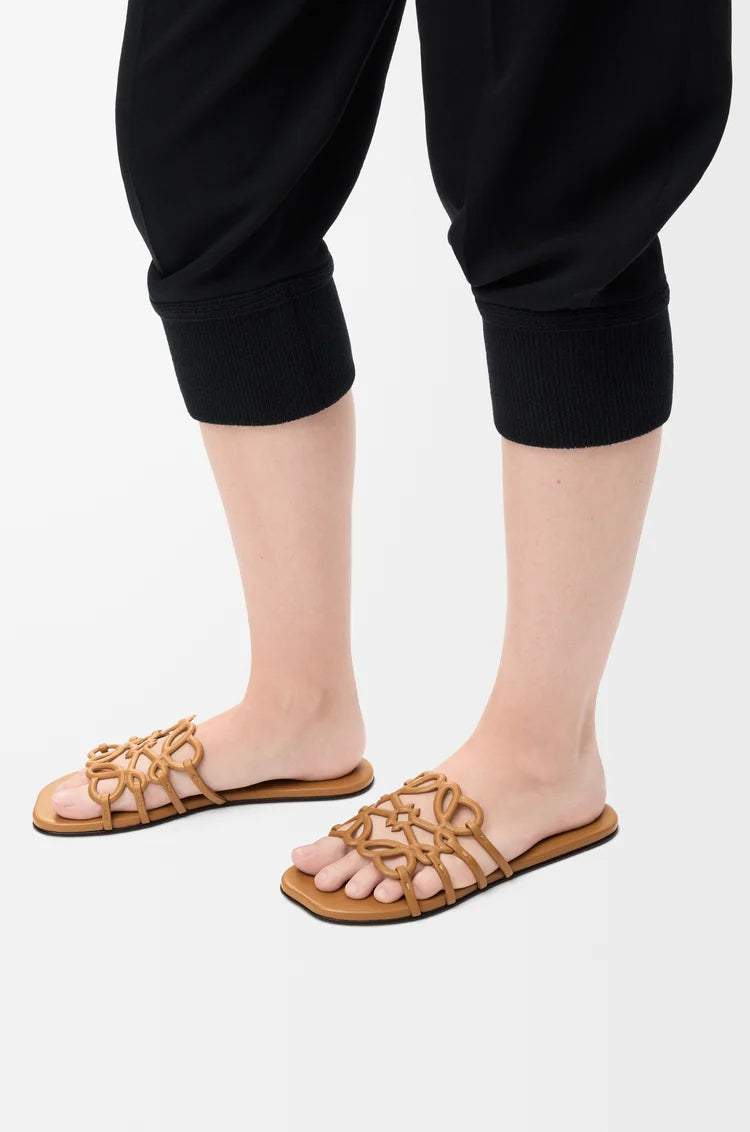 LOW SLIDES