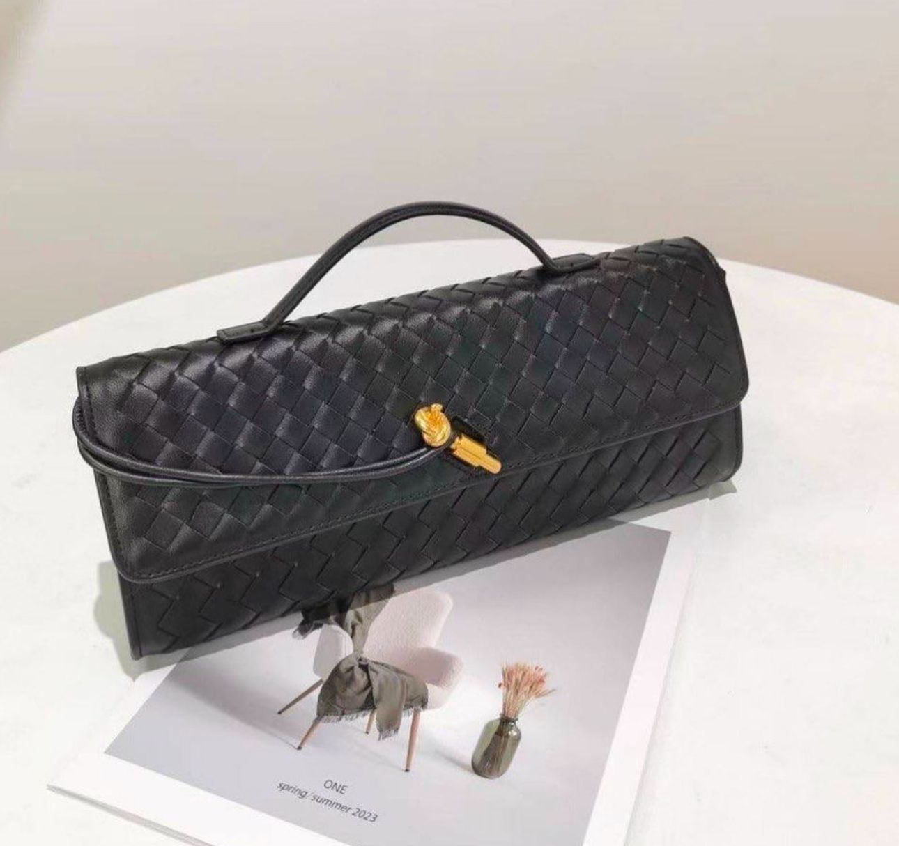BOT SLING BAG