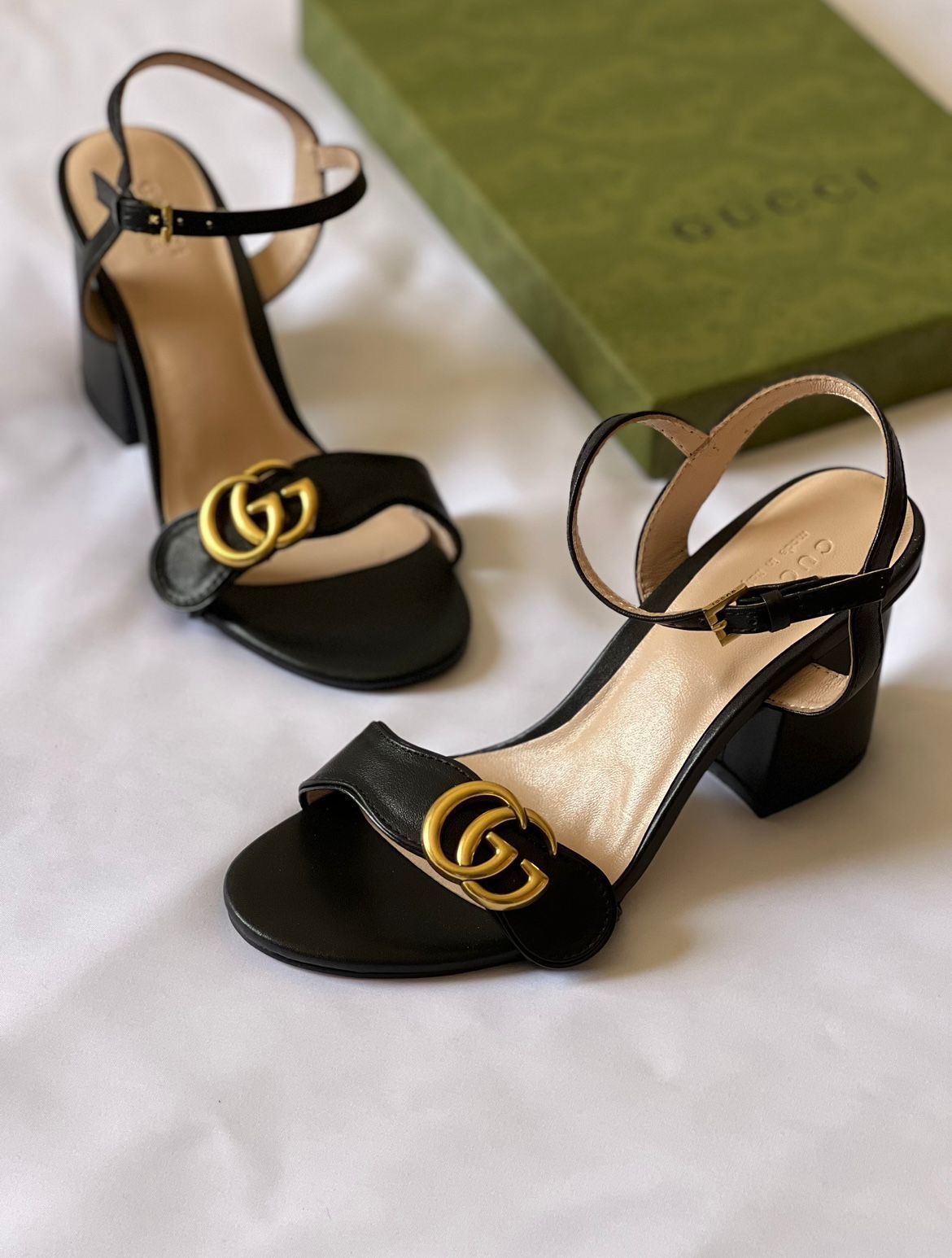 GG HEELS LOGO