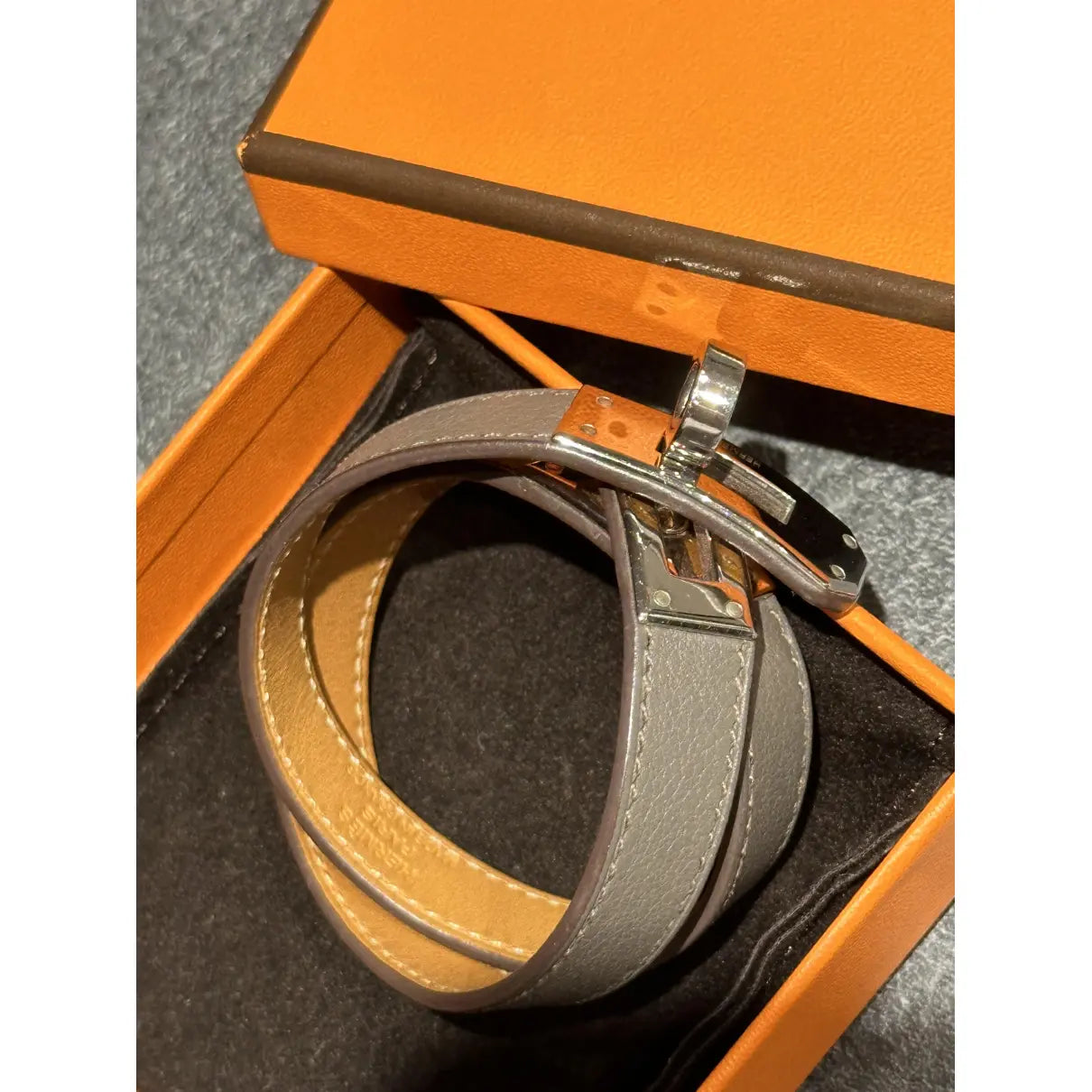H KELLY LEATHER DOUBLE TURN BRACELET