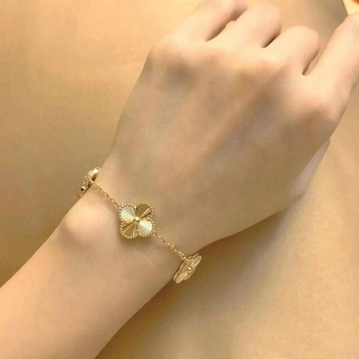 Gold vc CLVR bracelet