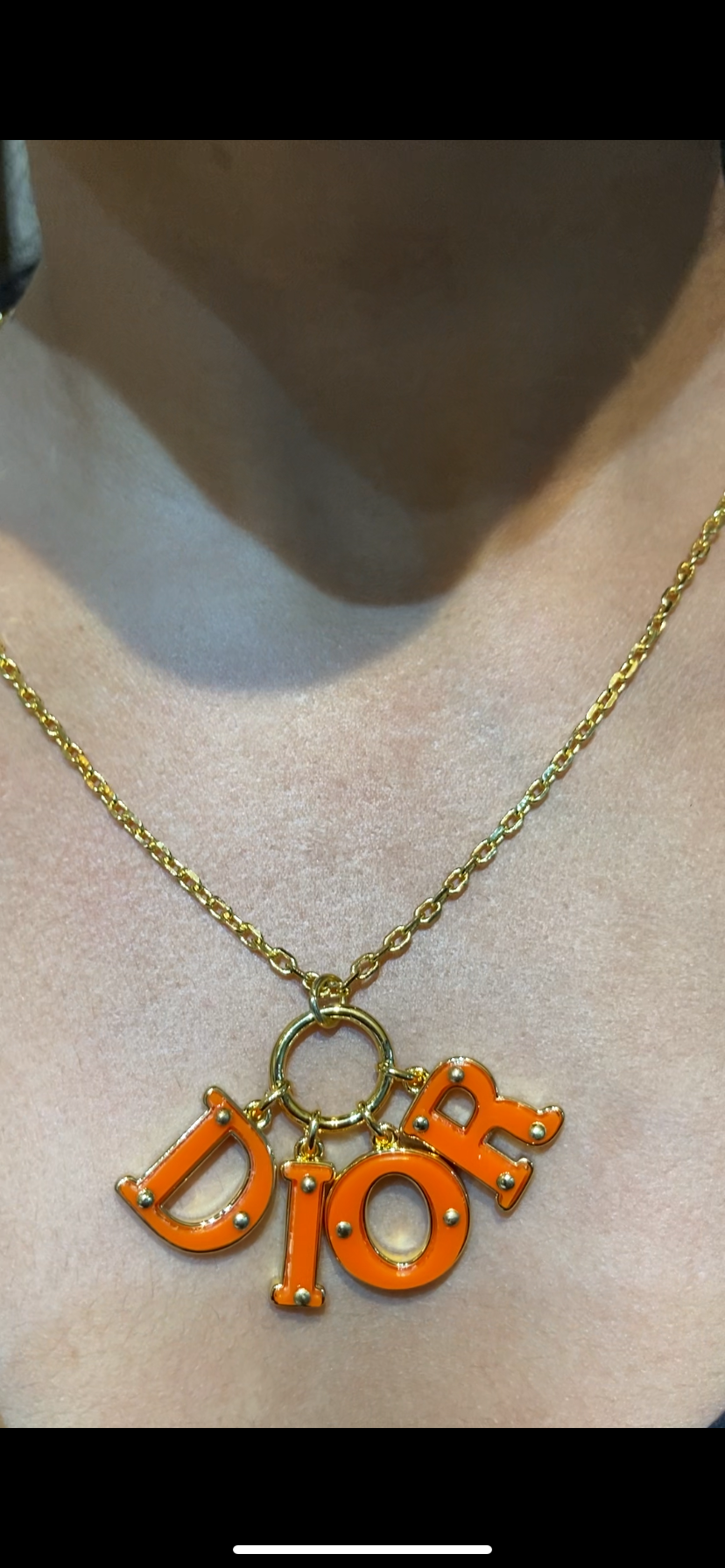 ORANGE D PENDANT CHAIN