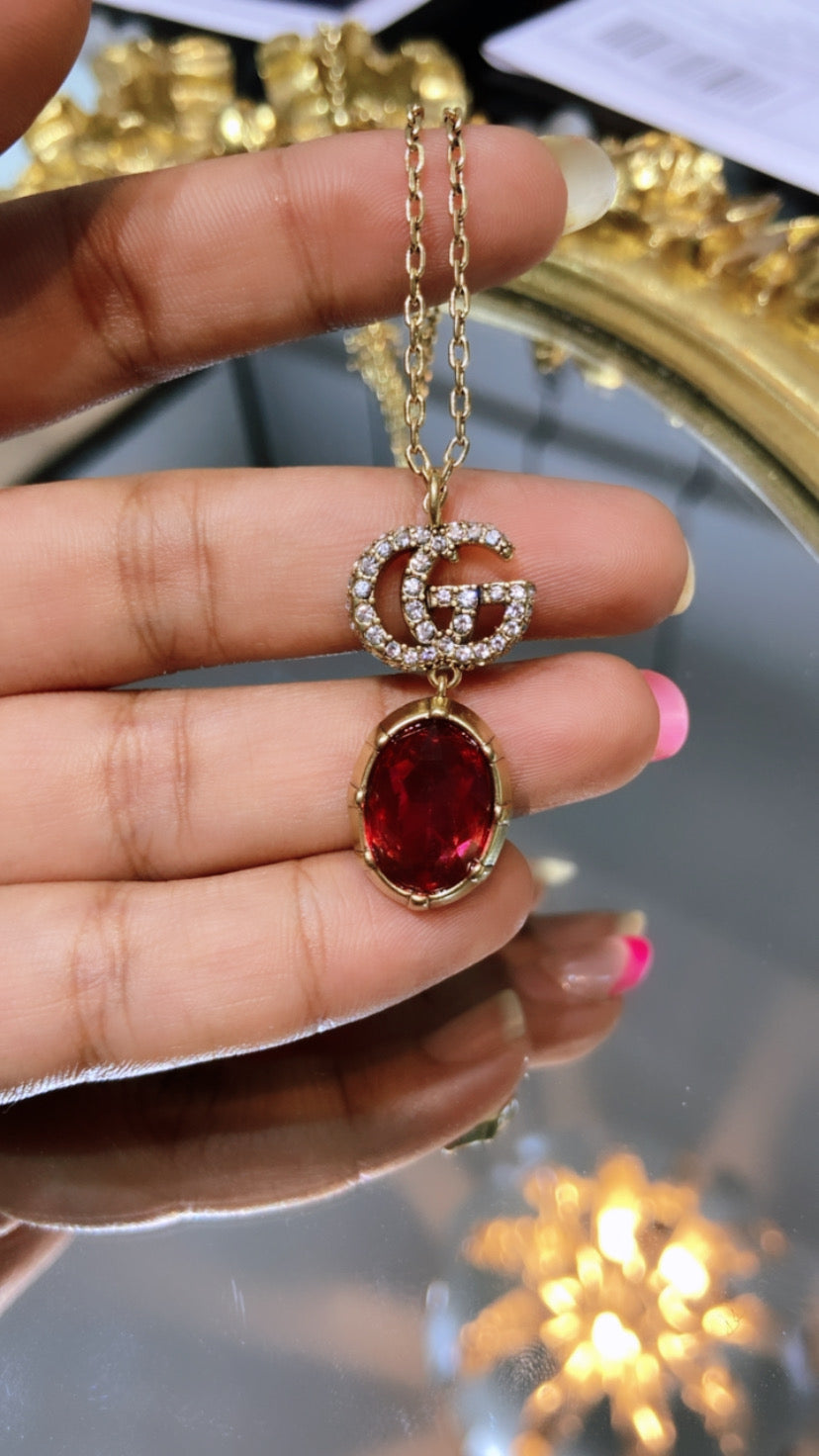 GG CRYSTAL PENDANT