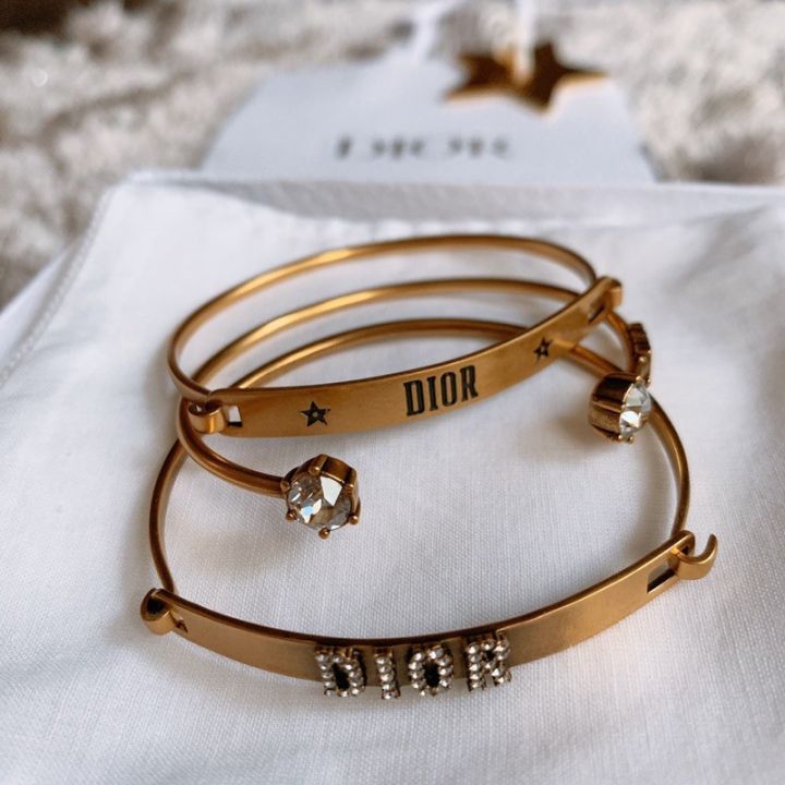 STACK OF 3 BRACELETS