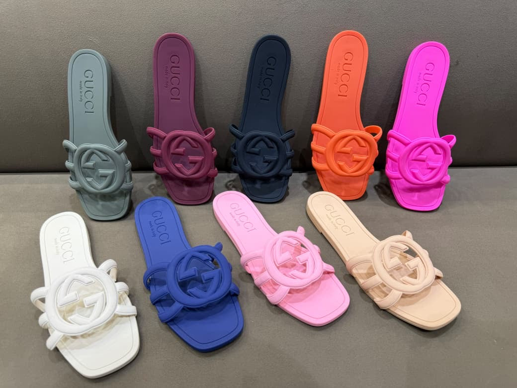 GG SILICONE SLIDES