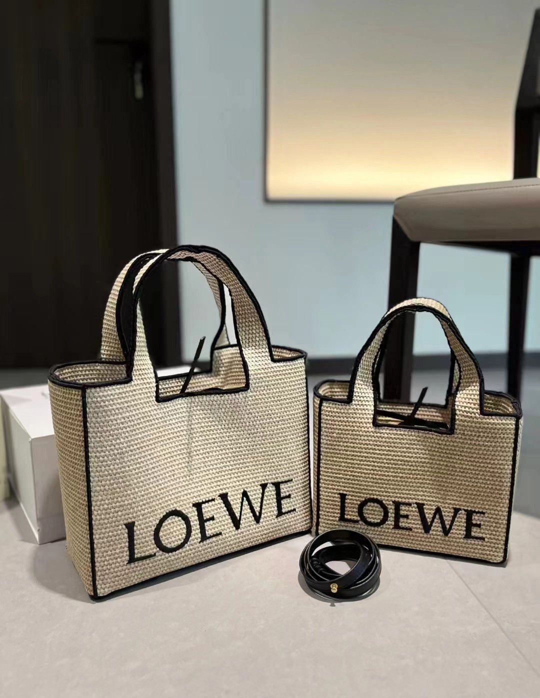 LOEWE RAFFIA TOTE