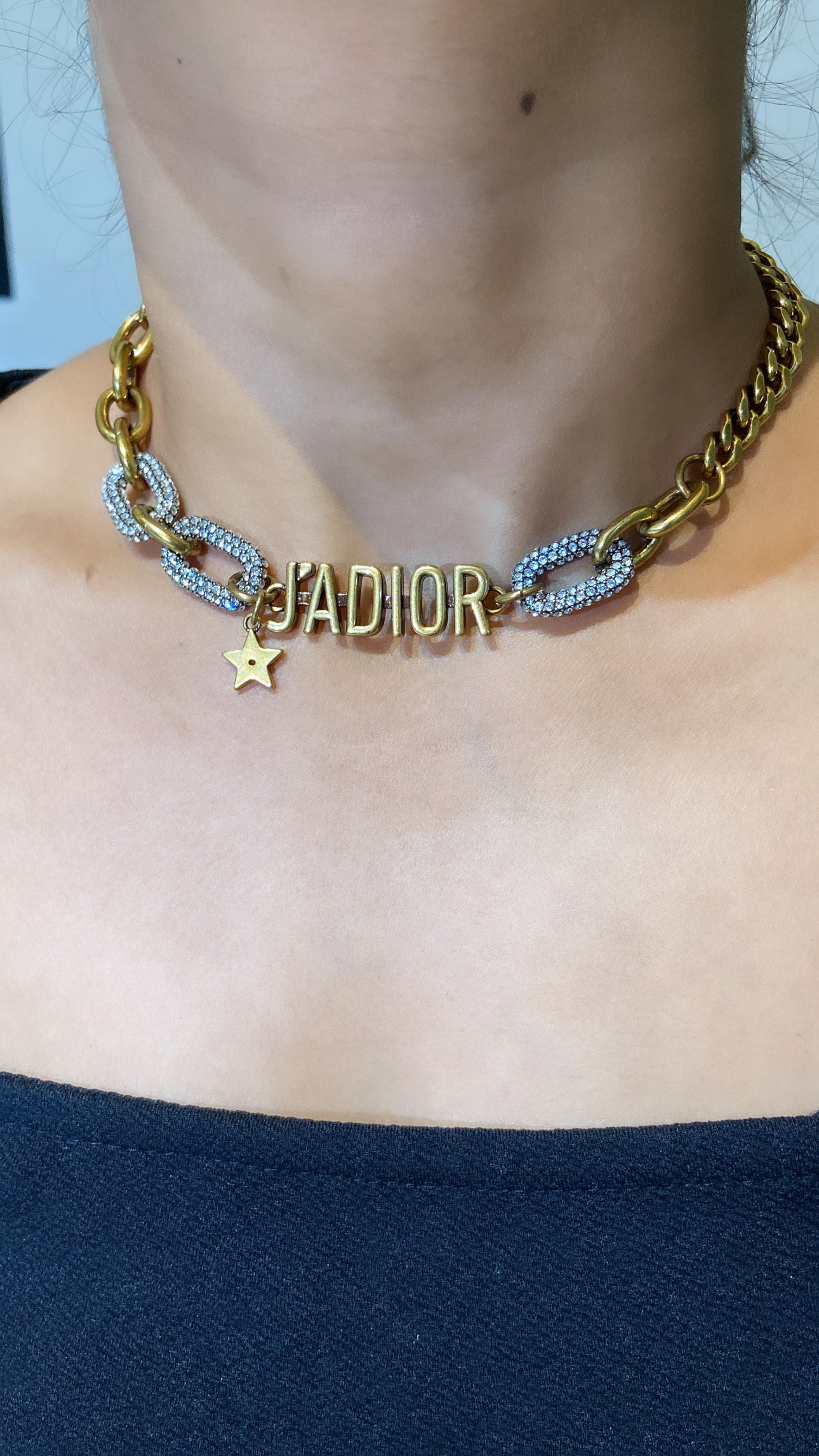 DR CHAIN NECKLACE