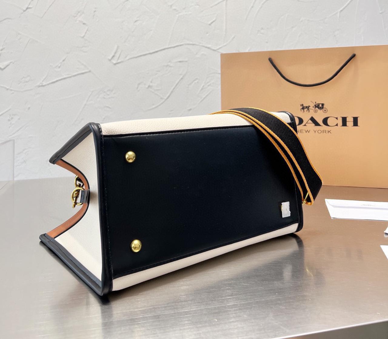 COA TOTE