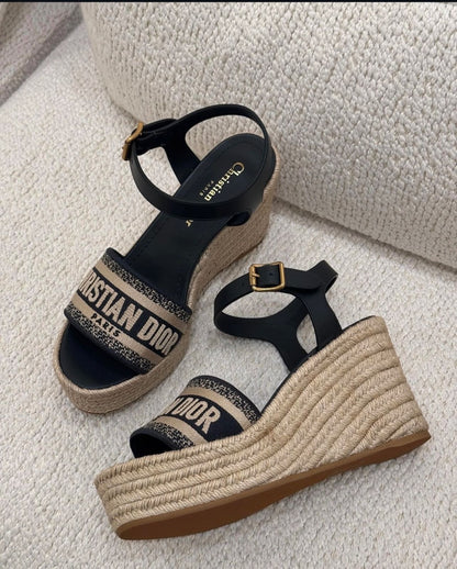 DIO WEDGE HEELS