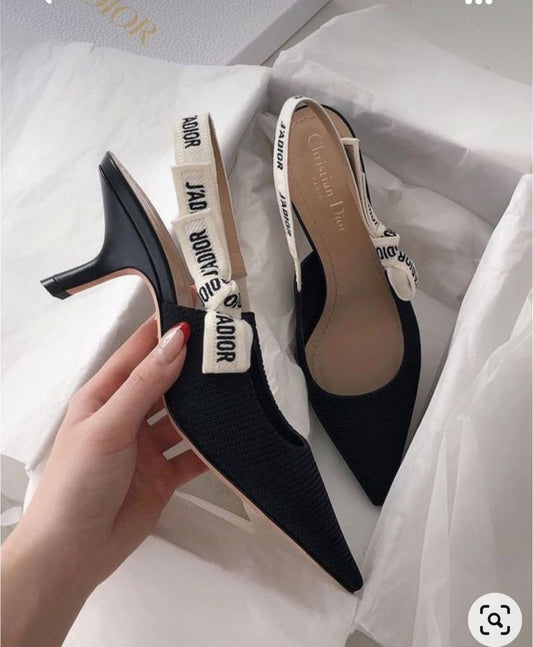 DIO KITTEN HEELS