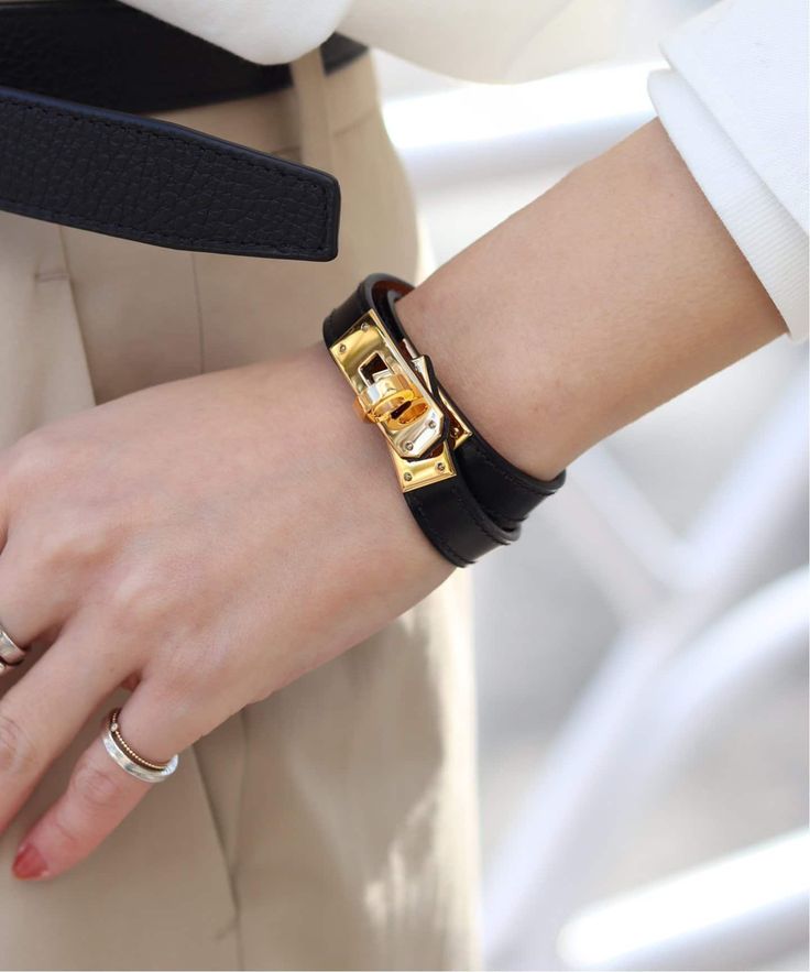 H KELLY LEATHER DOUBLE TURN BRACELET