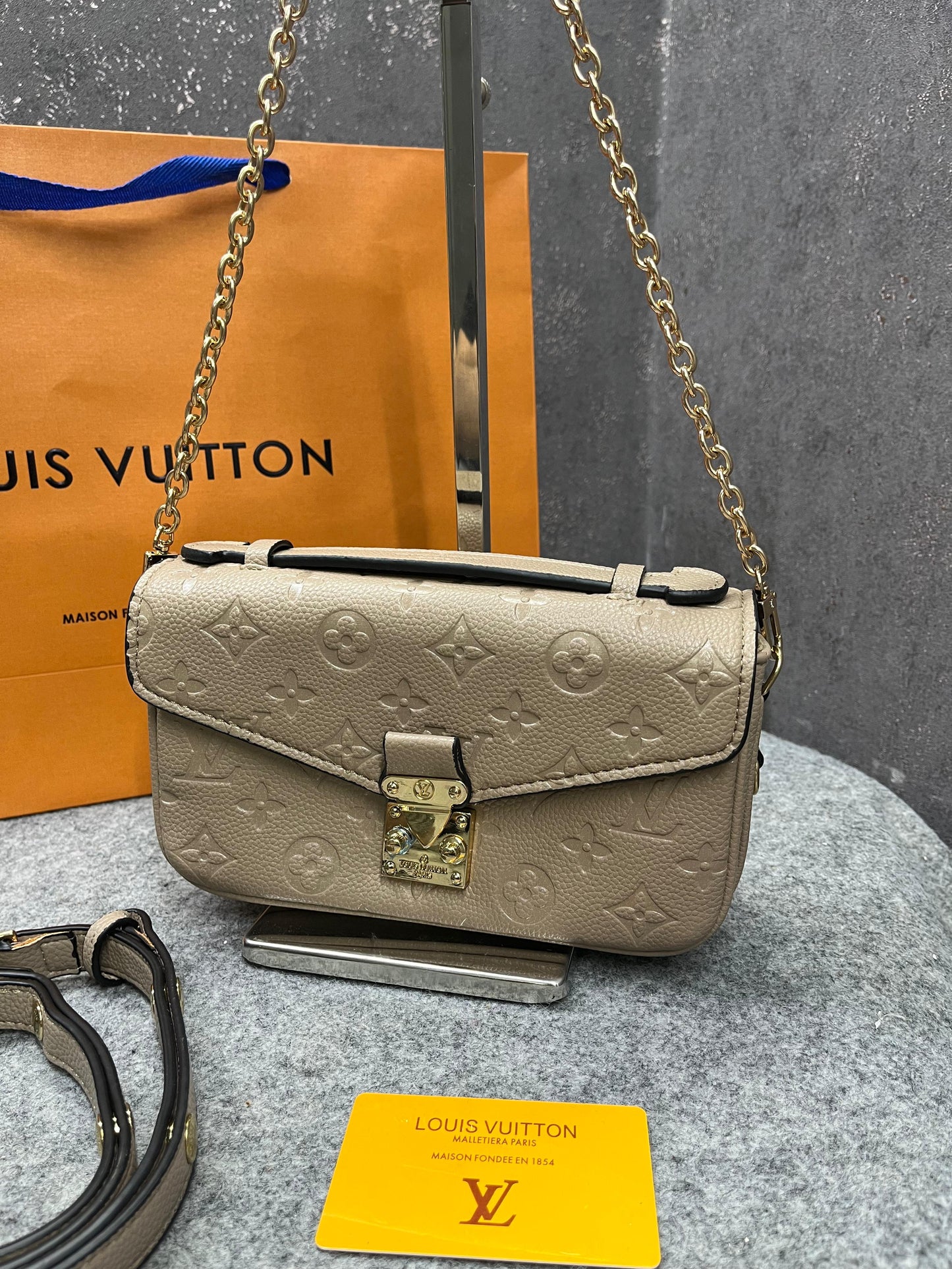 LOU POCHETTE METIS EAST WEST BAG