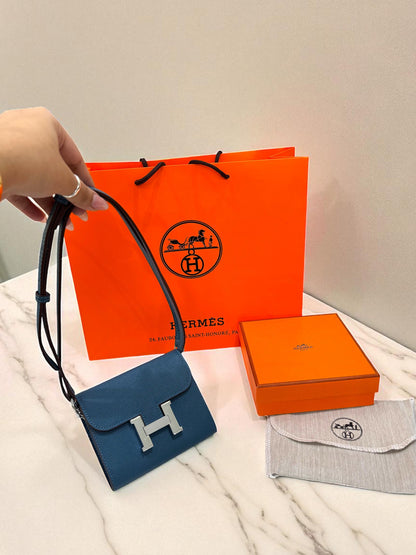 HER CONSTANCE WALLET