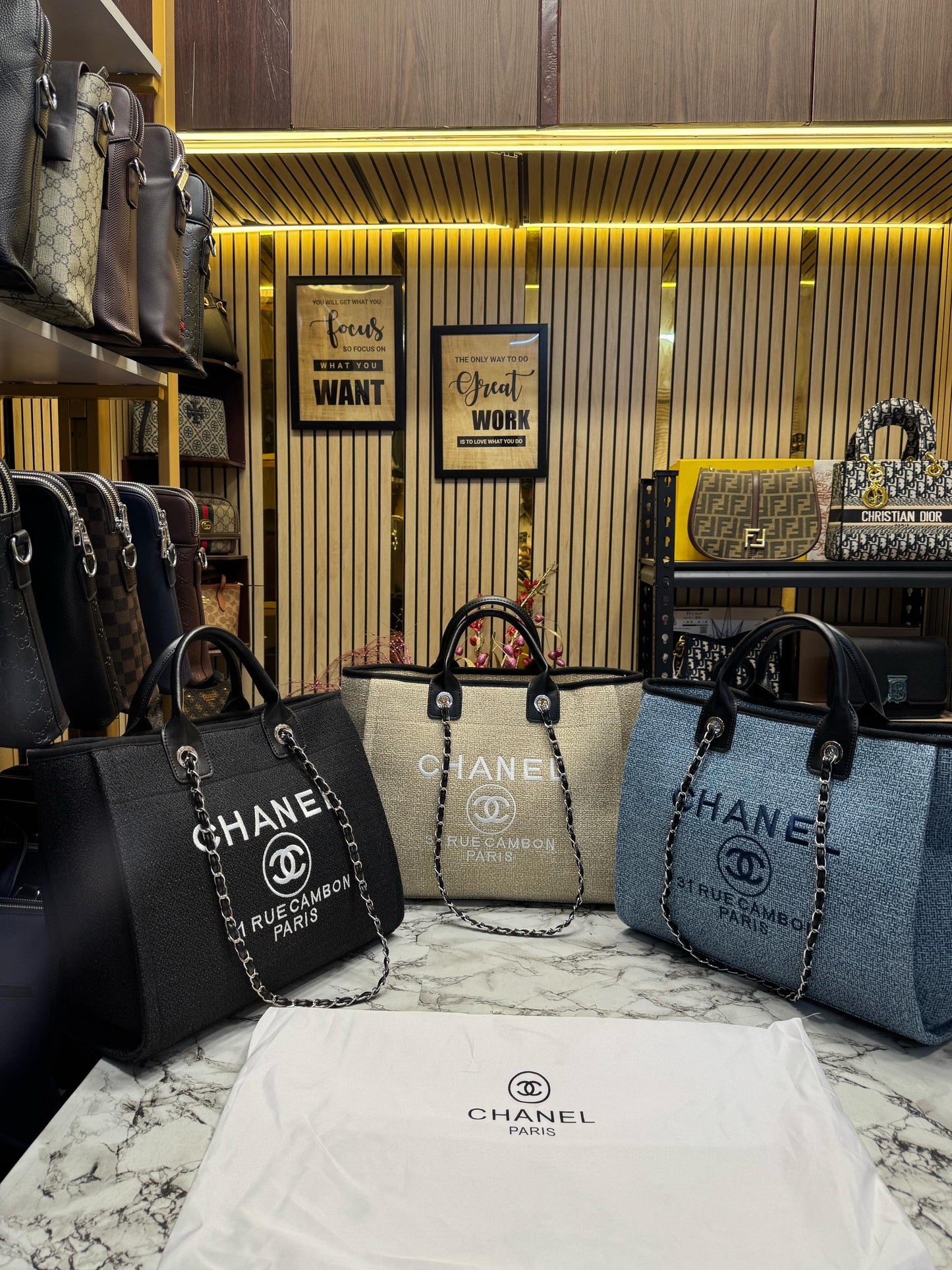 CC CANVAS TOTE