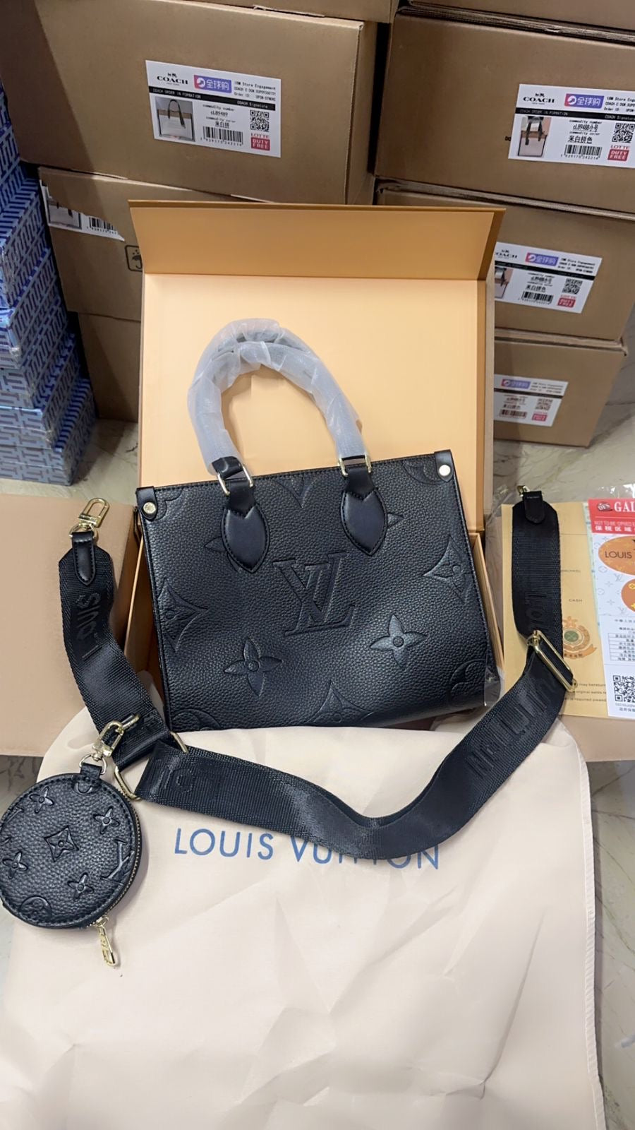 ON THE GO TOTE