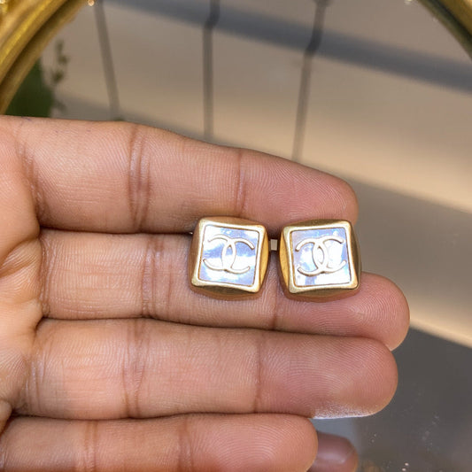 CC GOLD MOP STUDS