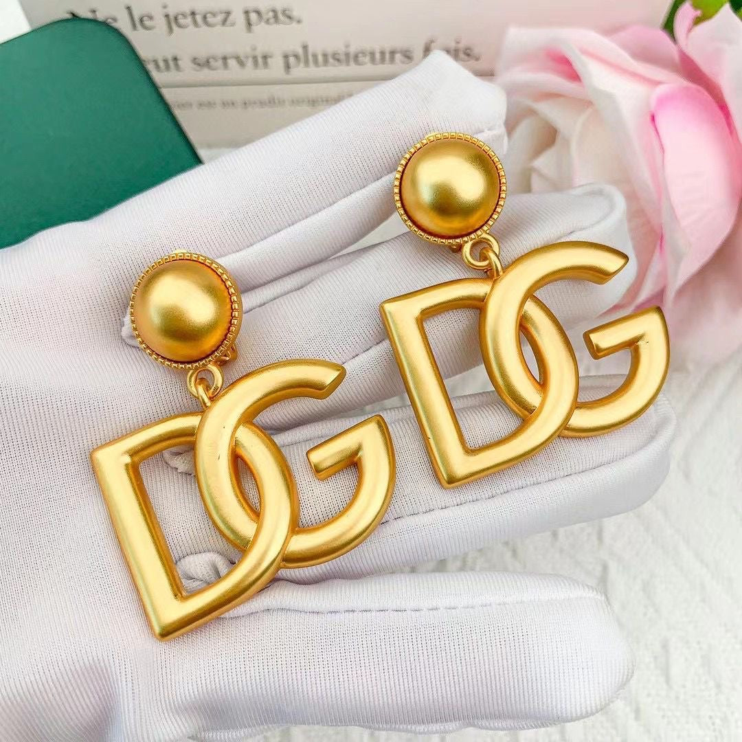 DG LARGE METAL EARRING