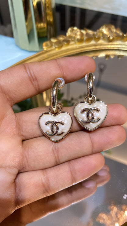 CC HEART HANGING EARRINGS