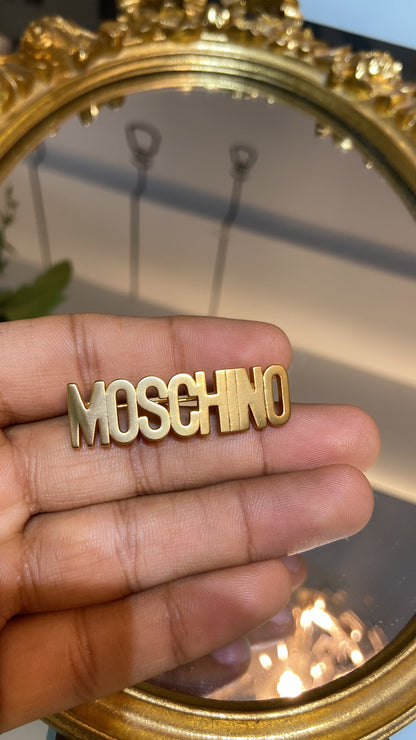 MOS  BROOCH