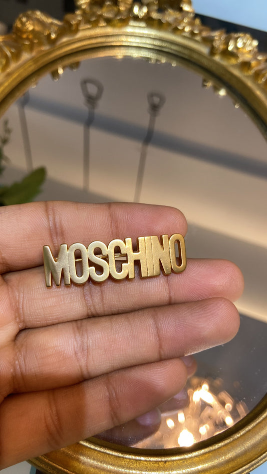MOS  BROOCH