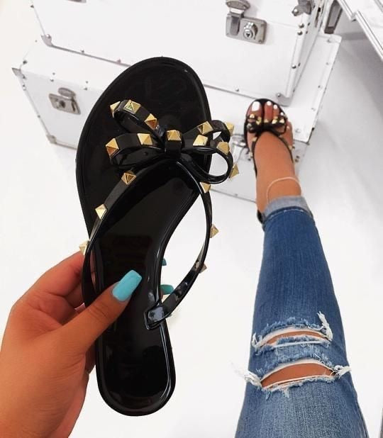VAL JELLY THONG SLIDES