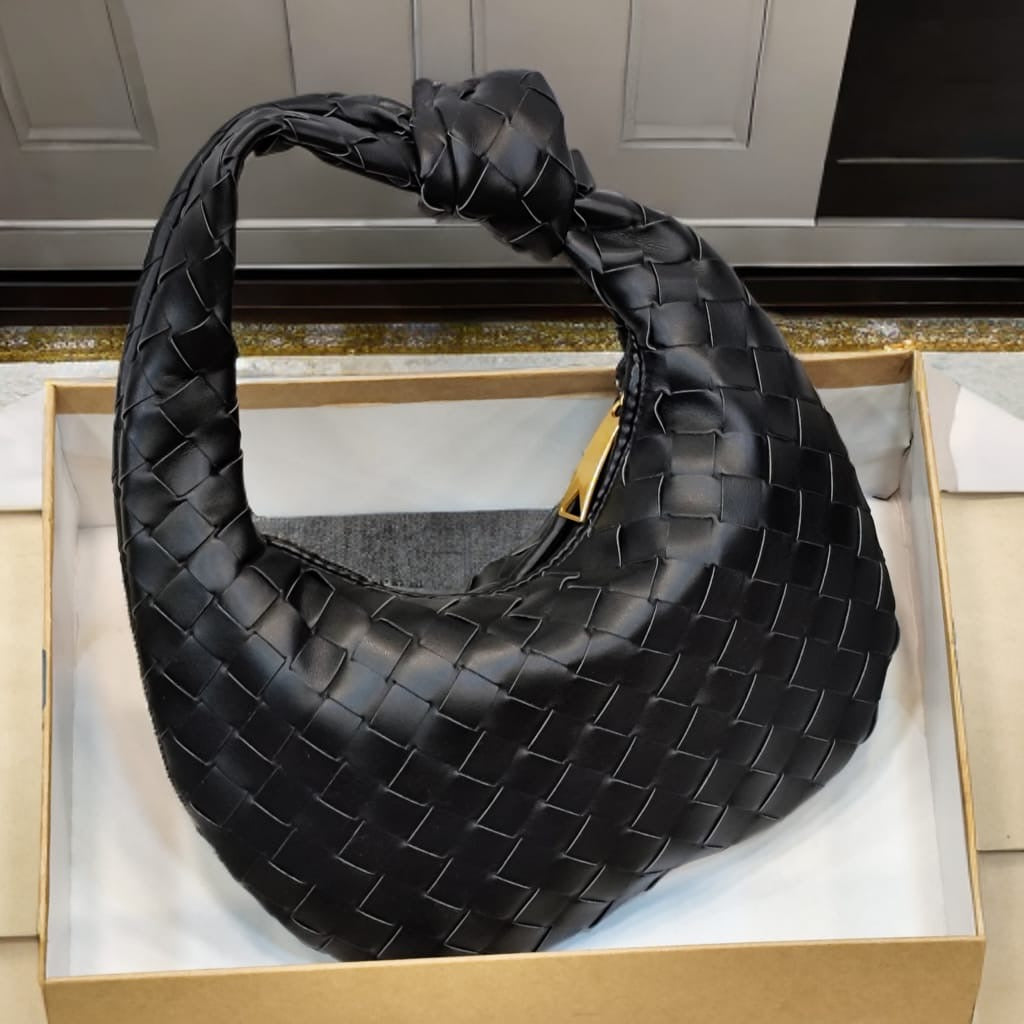 BOTTEGA KNOT BAG