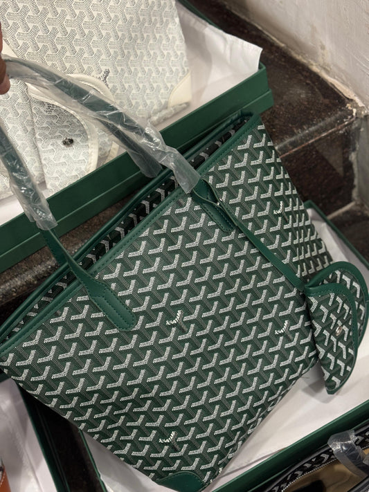 GOY TOTE WITH ZIP CLOSURE