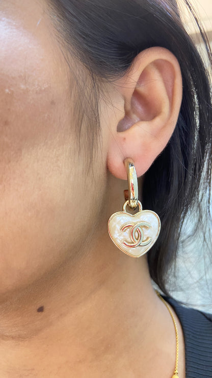 CC HEART HANGING EARRINGS
