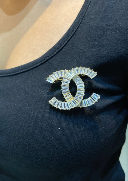 CC GOLD BAGUETTE BROOCH