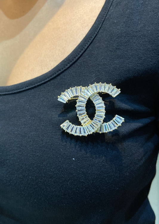 CC GOLD BAGUETTE BROOCH