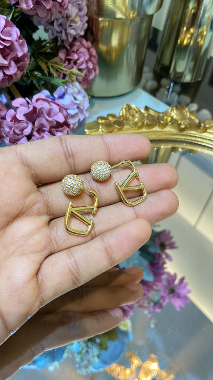 Val Diamante ball front back earring