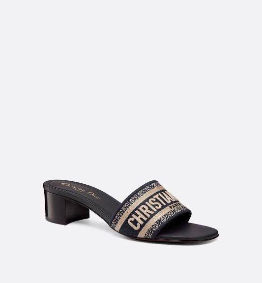CD CLASSIC HEELS