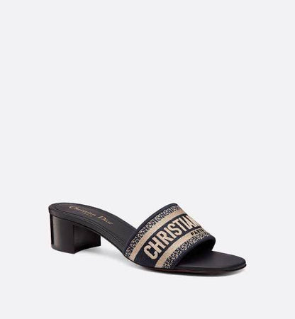 CD CLASSIC HEELS