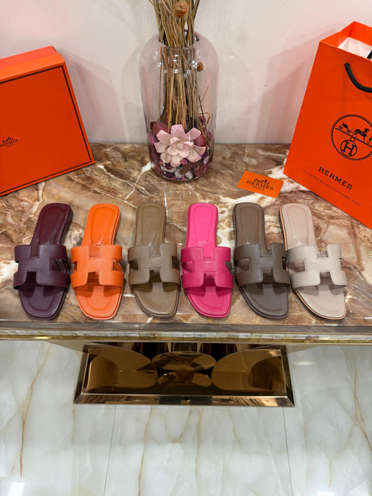 ORAN SLIDES - COLOURS AVAILABLE