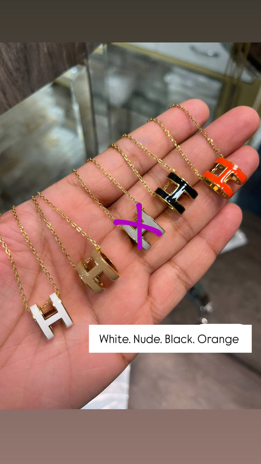 H Pop pendant chain