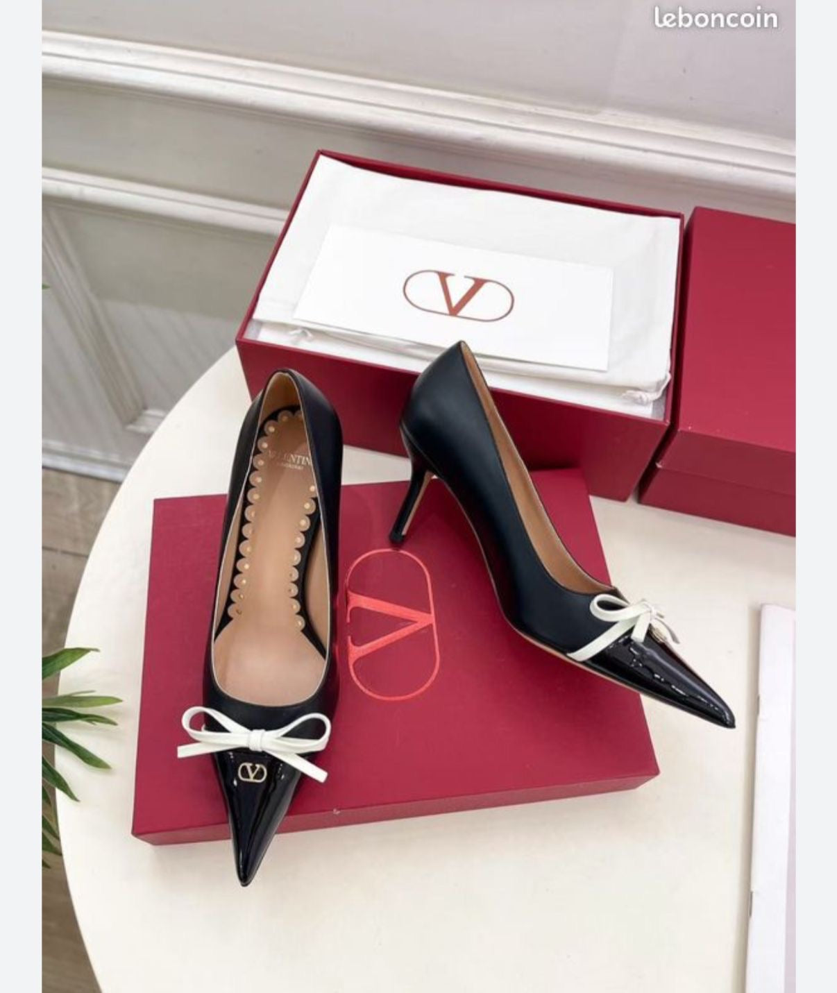 VAL BOW HEELS