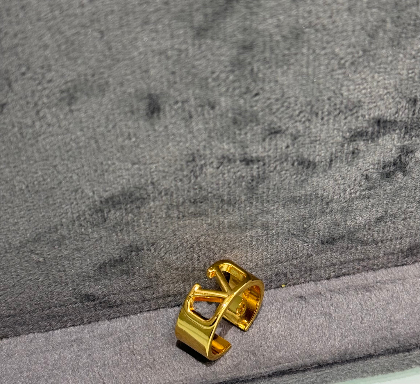 Val gold ring (Adjustable - Fits All Sizes) – Primo Jewels