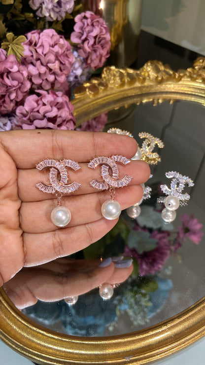 CC PEARL EARRING