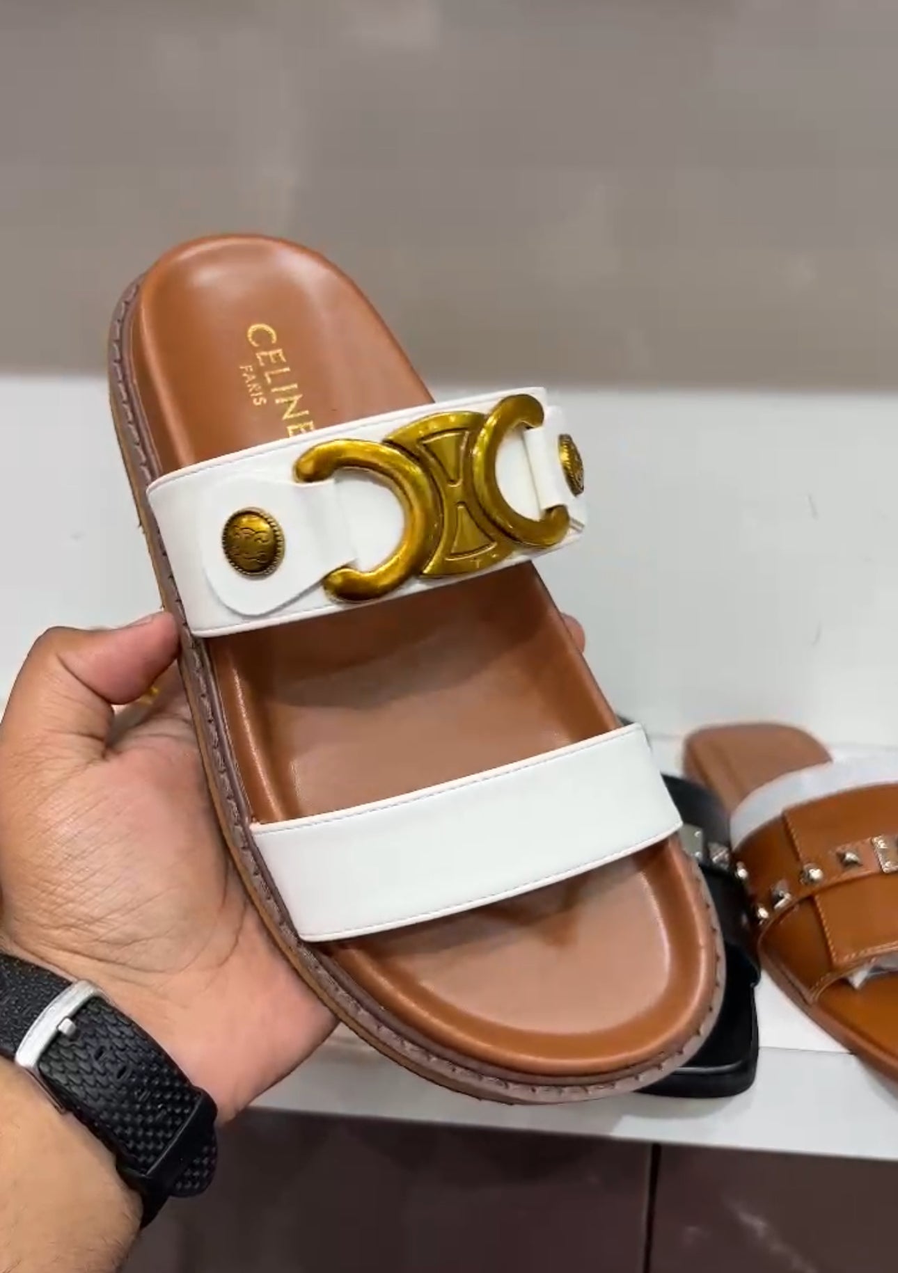 CEL TWO STRAP SLIDES