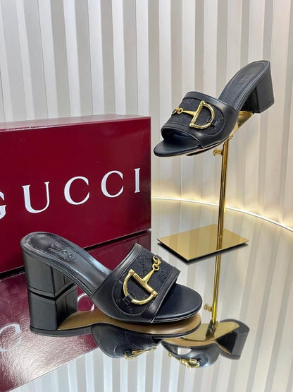 GG HORSE BLOCK HEELS