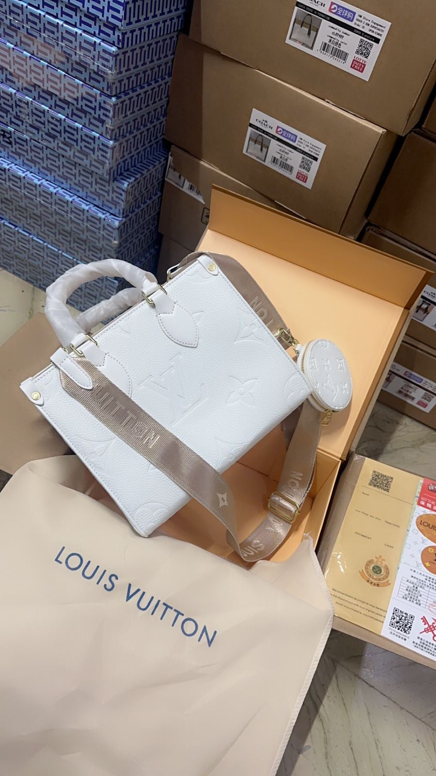 ON THE GO TOTE
