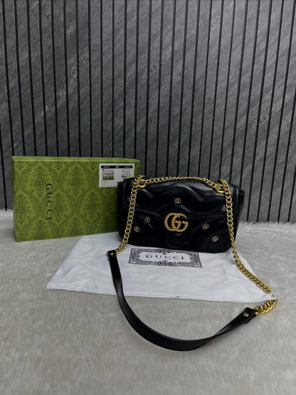 GG BEE Marmont Shoulder Bag