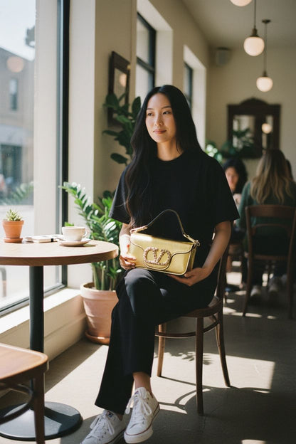 LATEST VAL GAR METALLIC SHOULDER BAG