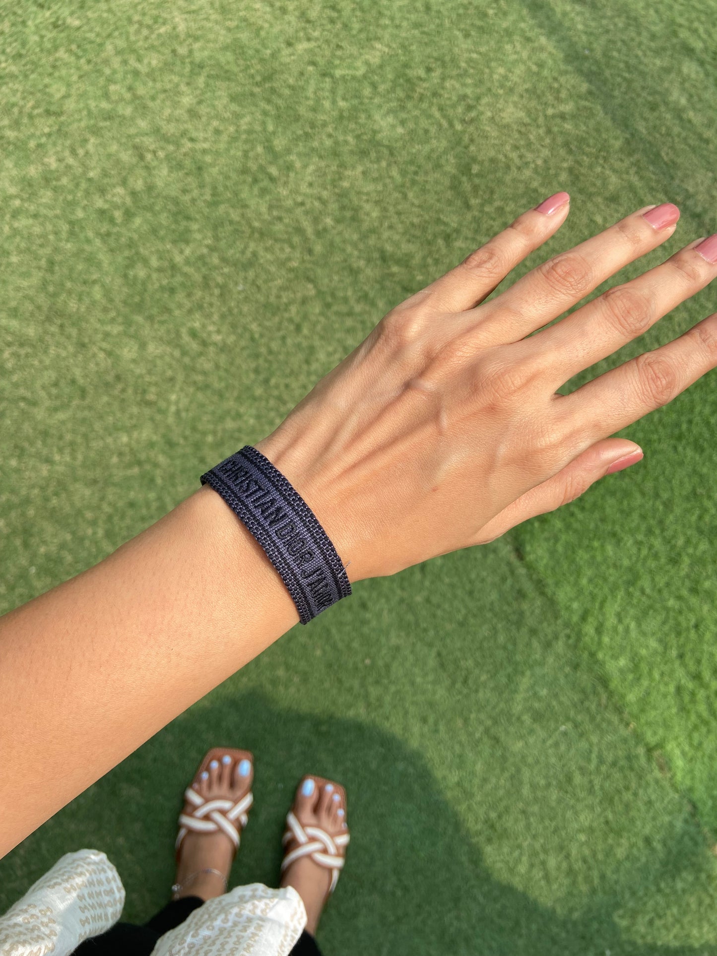 DIOR CD THREAD BRACELET