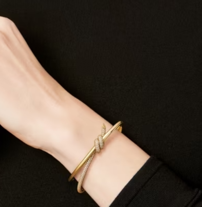 Tiff knot bracelet