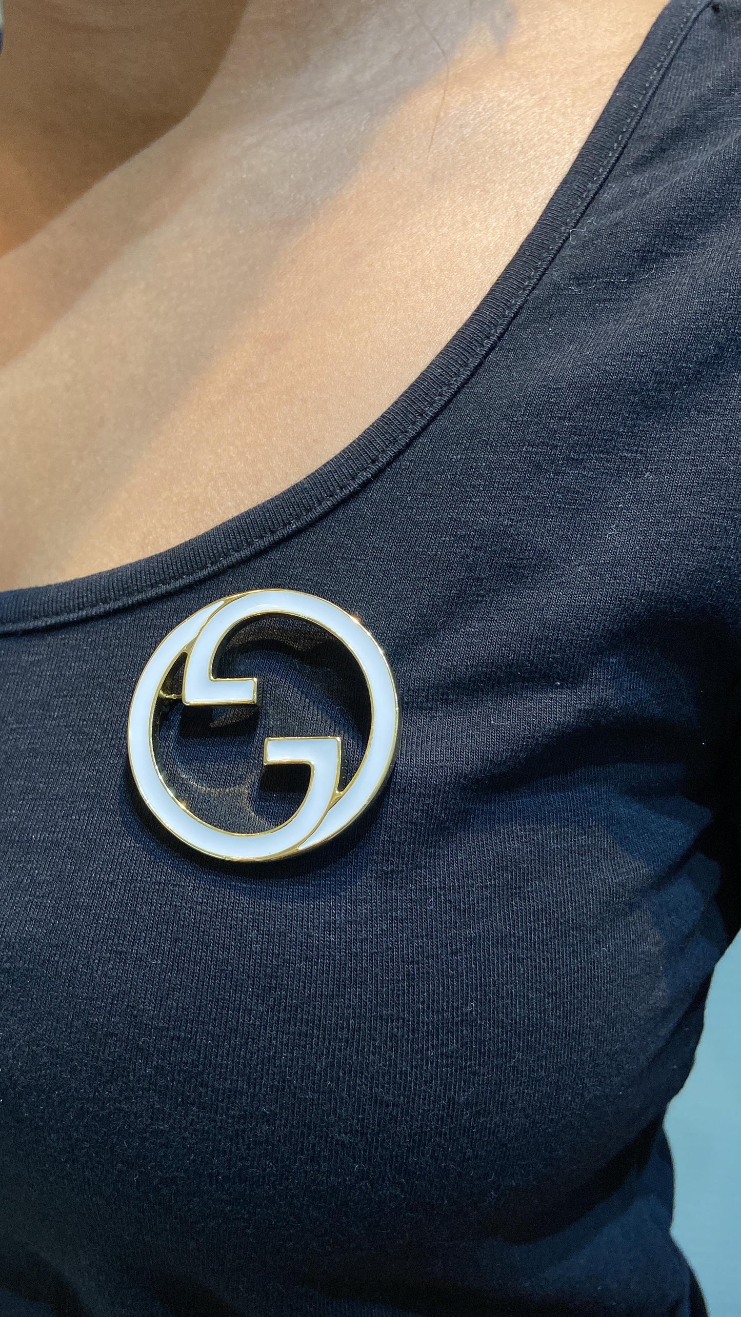 GG WHITE PINK BROOCH