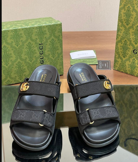 GG TWO STRAP SLIDES